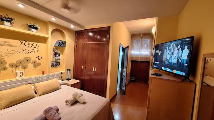 טלוויזיה 40 אינץ' עם Fire TV, WiFi ונטפליקס בחינם ✔️ 
מאוורר תקרה