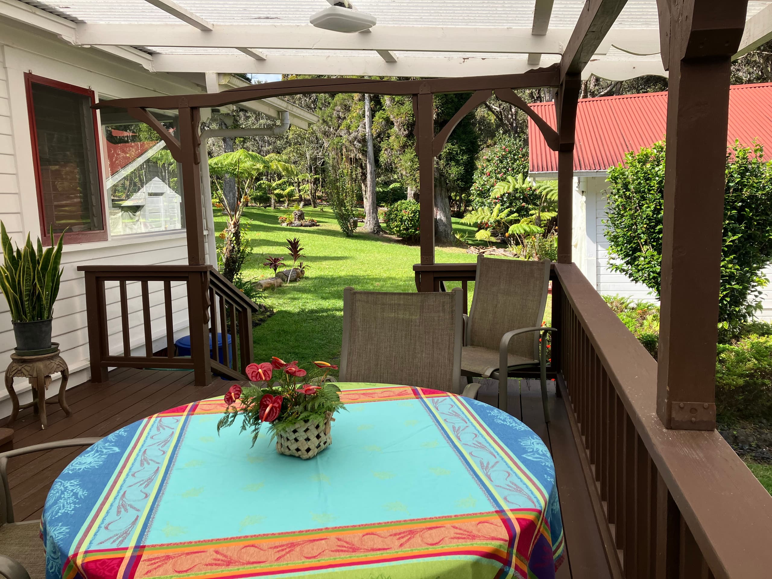 Home in Volcano · ★4.83 · 3 bedrooms · 3 beds · 1.5 private baths - Image 11