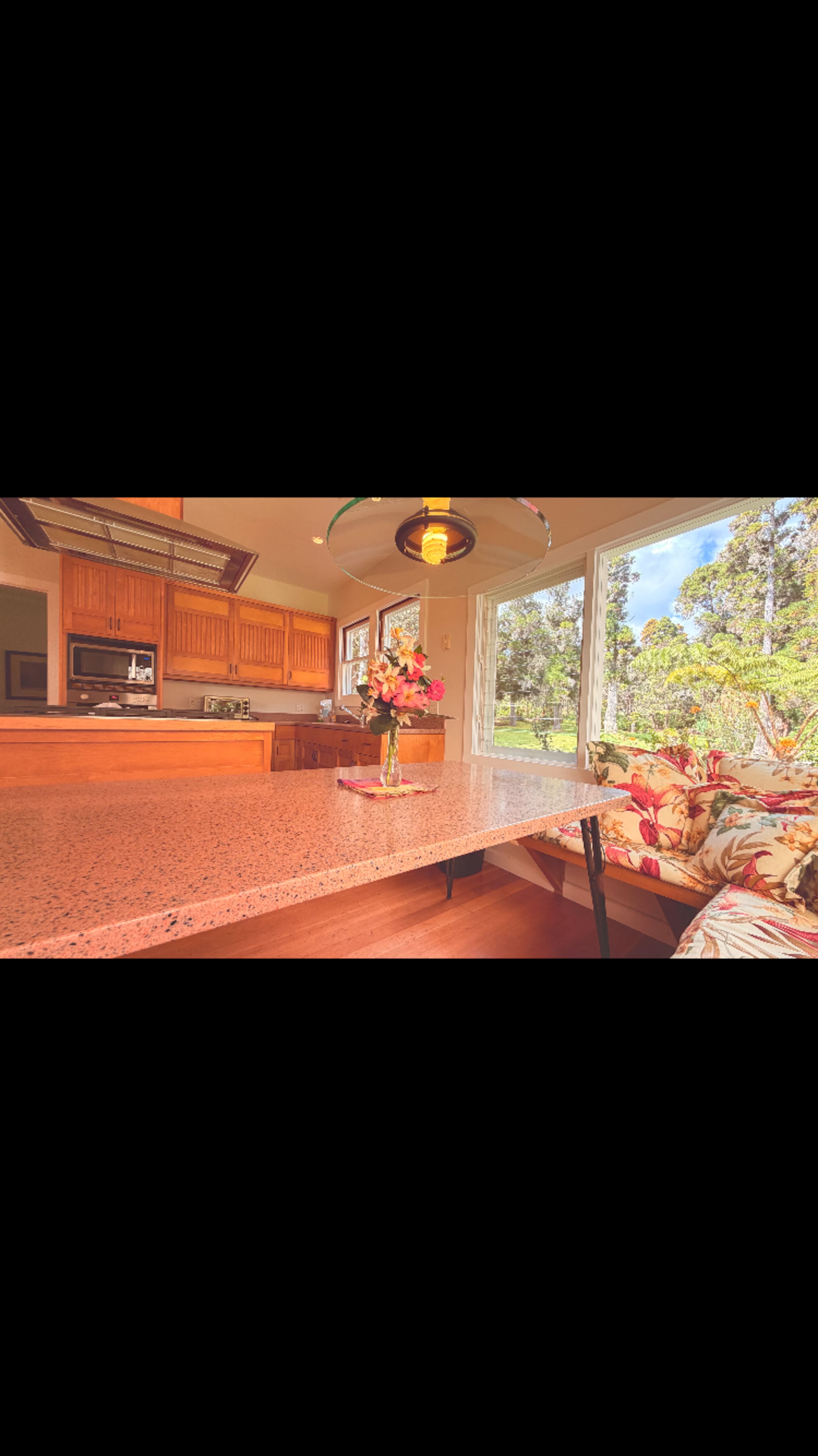 Home in Volcano · ★4.83 · 3 bedrooms · 3 beds · 1.5 private baths - Image 5