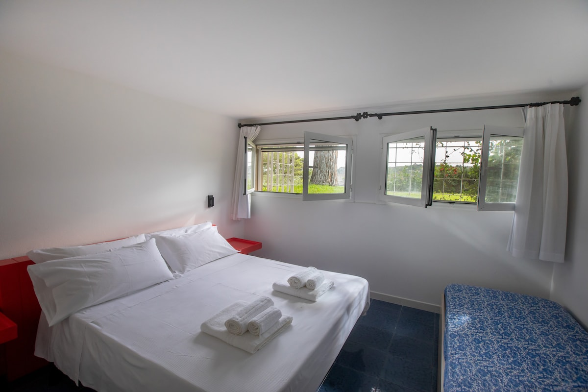 საძინებელი 1