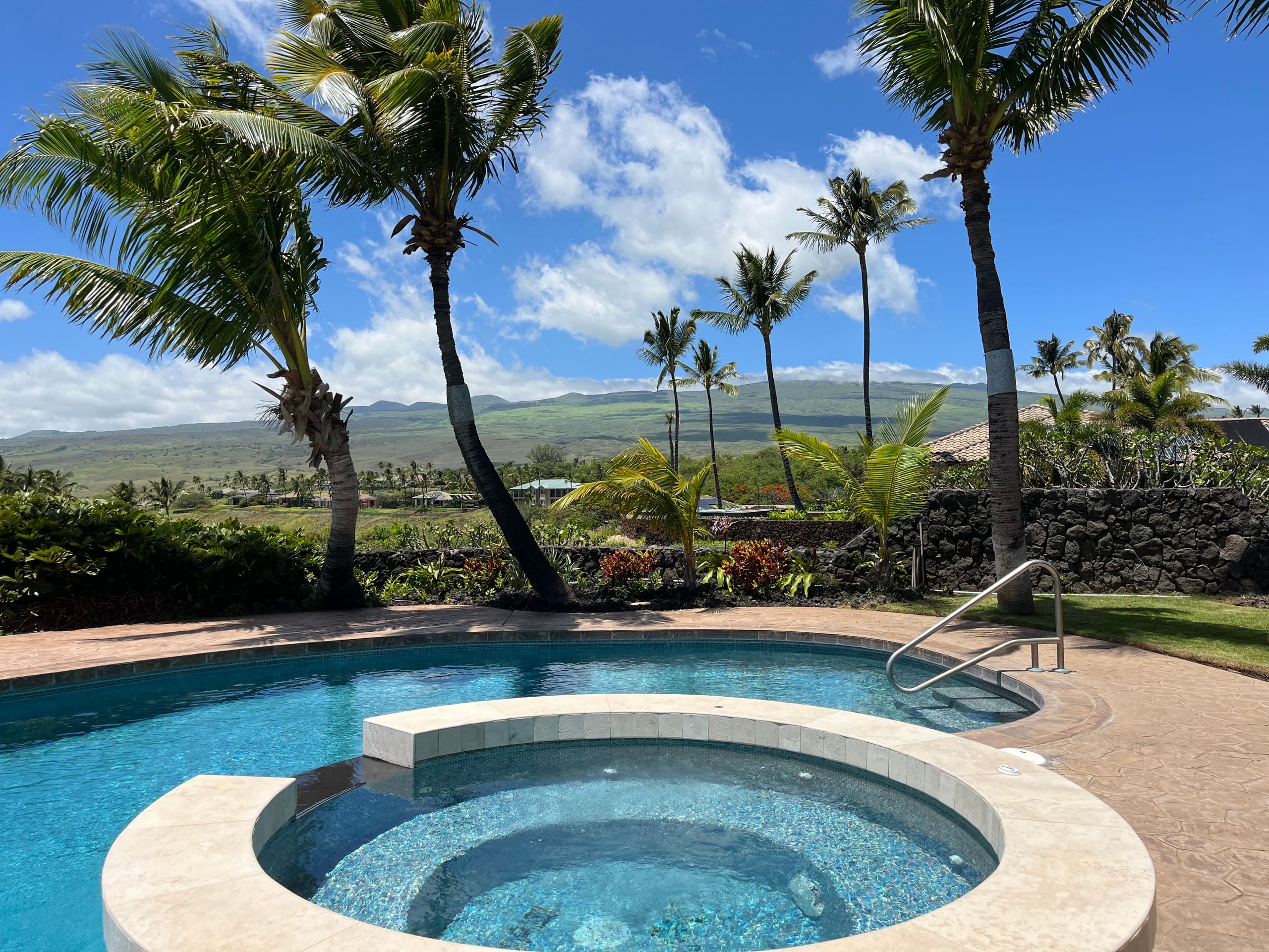 Home in Waimea · ★4.87 · 2 bedrooms · 4 beds · 3 baths - Image 15