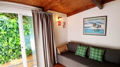 Airbnb em destaque: Casa Rustica - Entire Courtyard House- Sunny Patio em Olhão