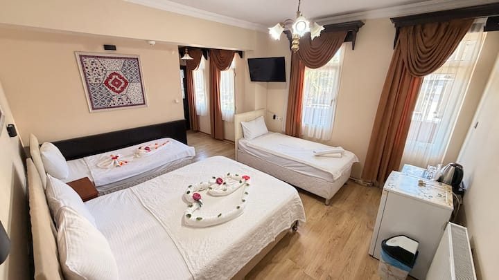 Family Room At Ephesus Centrum - Şirince