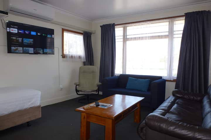 Adcroft House - Ashburton