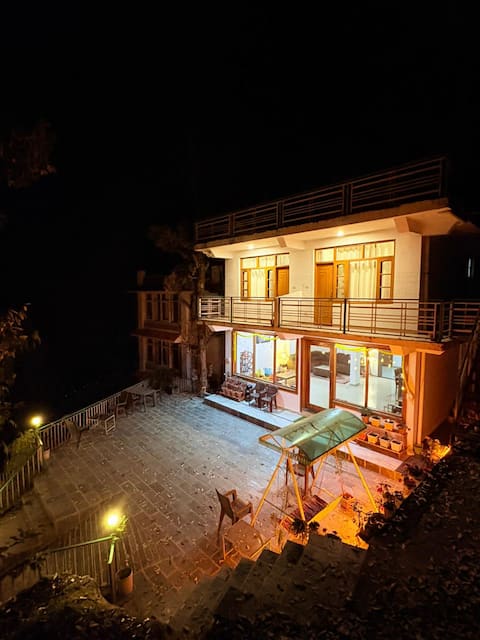 The Clovers Homestay 4BHK