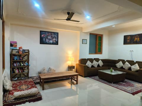 The Clovers Homestay4BR+Kitchen+Parking+WiFi+Hall