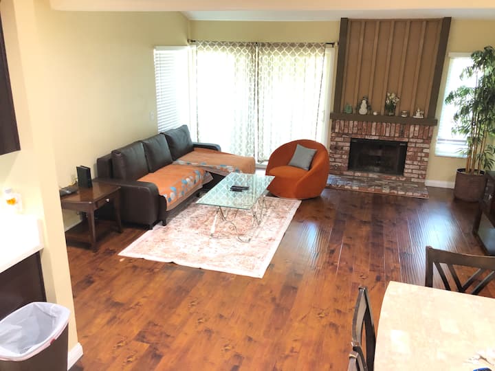 Super Convenience Townhouse 3be/2.5ba - West Covina, CA