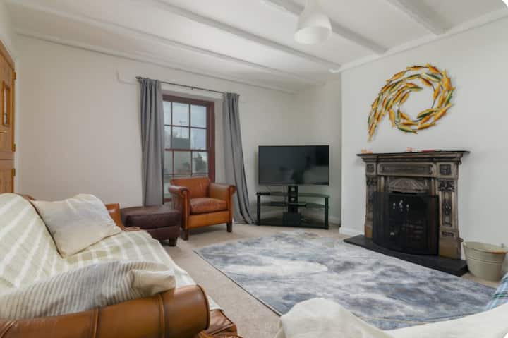 4* Seaside 4 Bedroom Shore Rd Peel Isle Of Man - Isle of Man