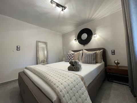 Athina’s Apartment