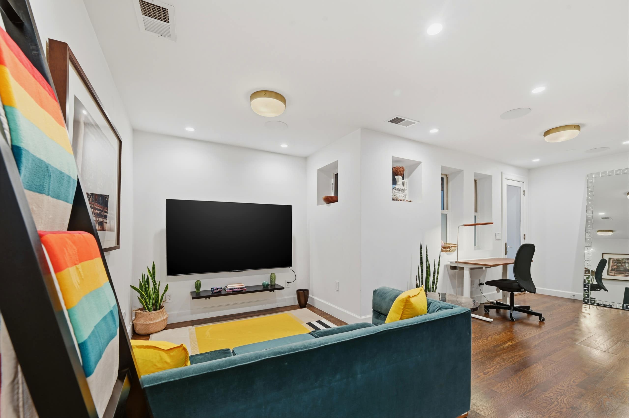 Zen Garden 2BR Retreat • Outdoor Lounge • NearBART - Image 3