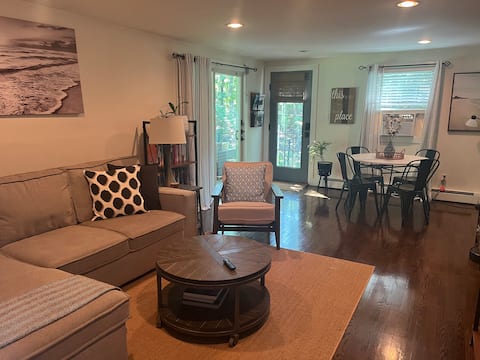 Successful Airbnb property: Sag Harbor Haven - Private Apartment in Noyack
