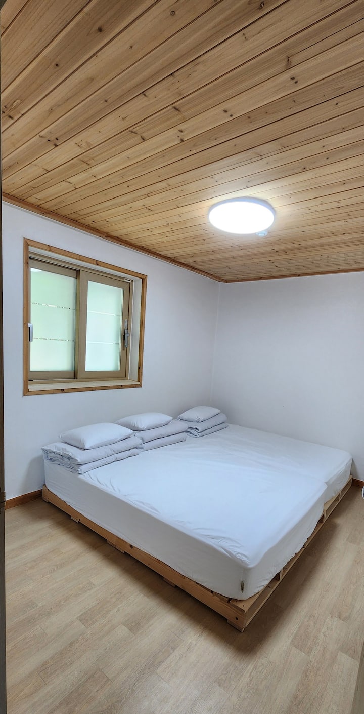 غرفة النوم 2