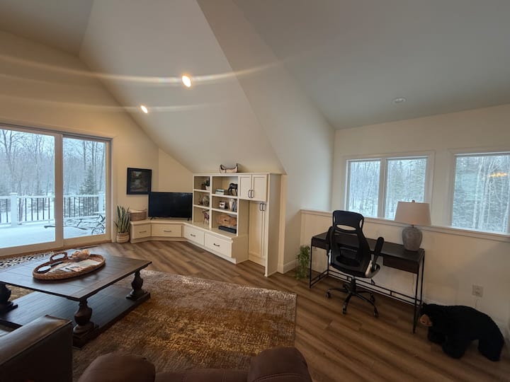 Luxury Lakeview Escape - Michigan
