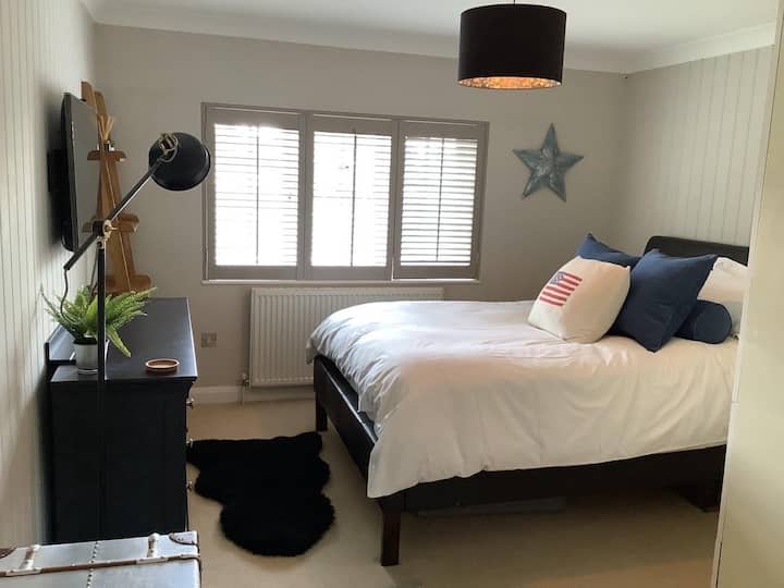 საძინებელი 4