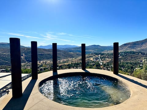 Casa Zúrich: swimming pool, jacuzzi and incredible views