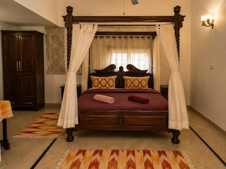 Bedroom 1 image 3