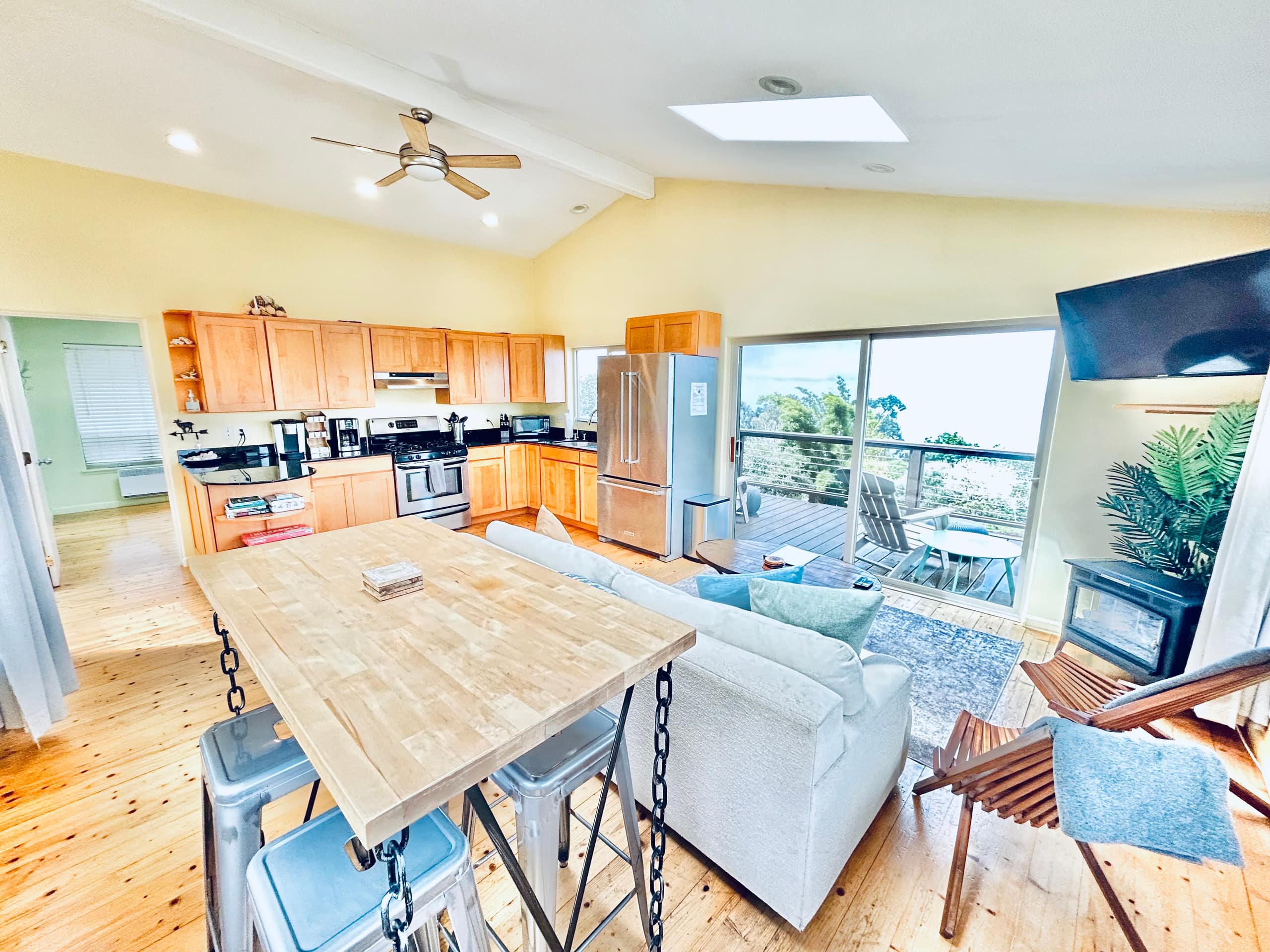 Oceanview Cottage away from heat! w/ County Permit - Photo 20