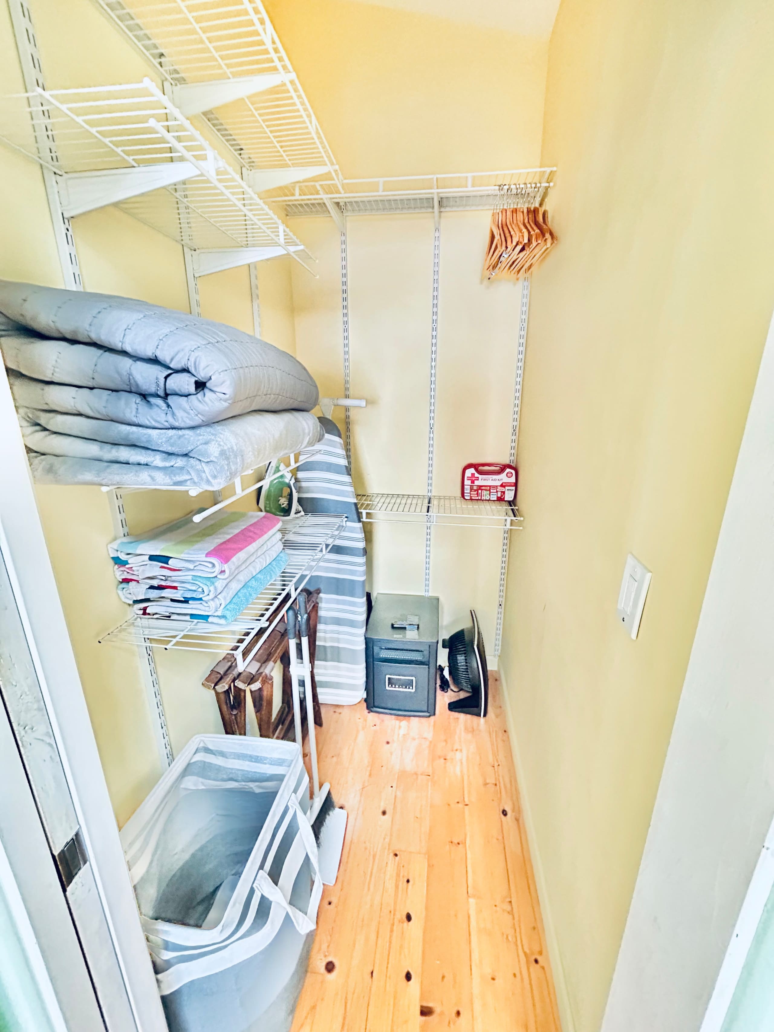 Oceanview Cottage away from heat! w/ County Permit - Photo 25
