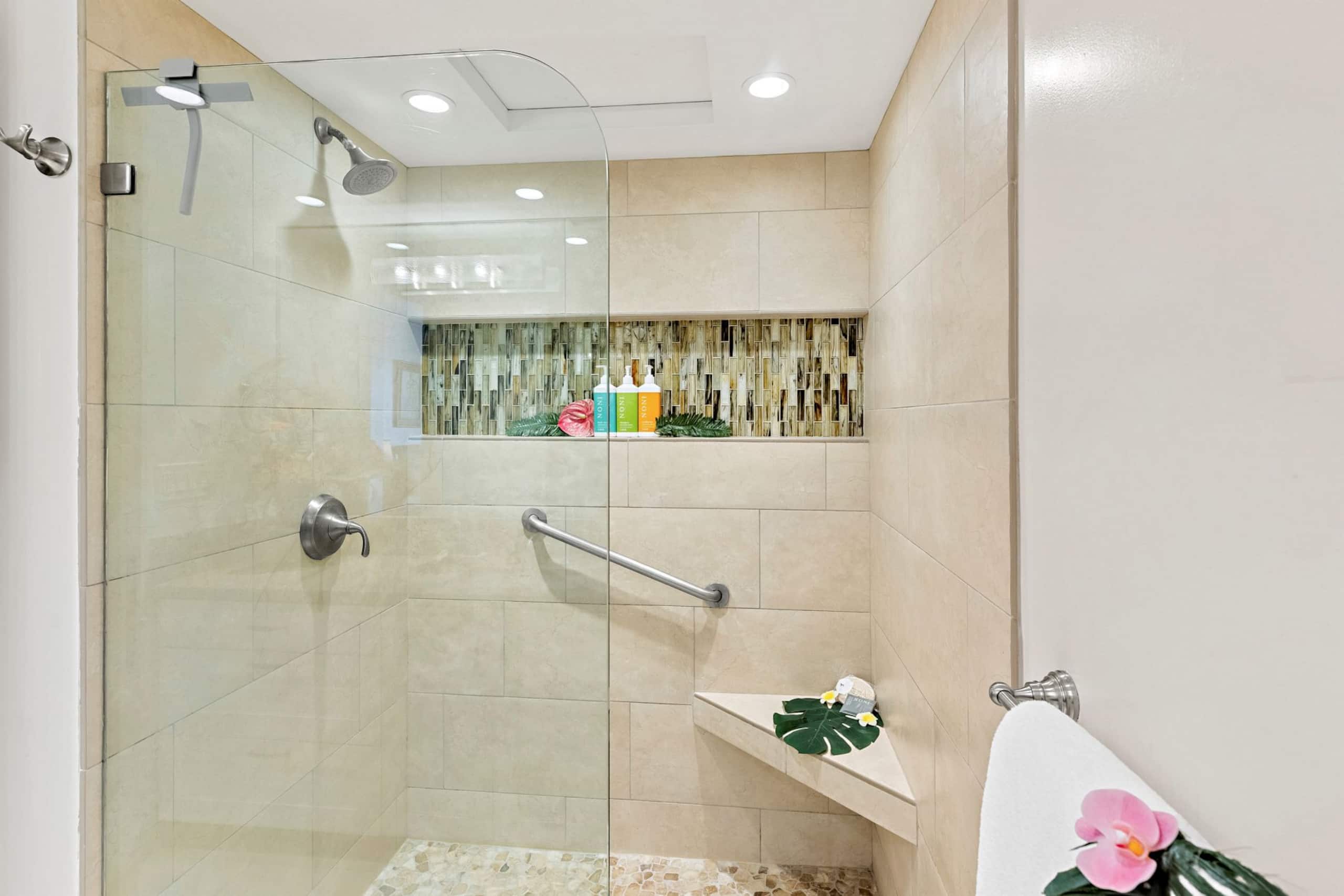 Condo in Lahaina · ★4.77 · 1 bedroom · 1 bed · 2 baths - Image 20