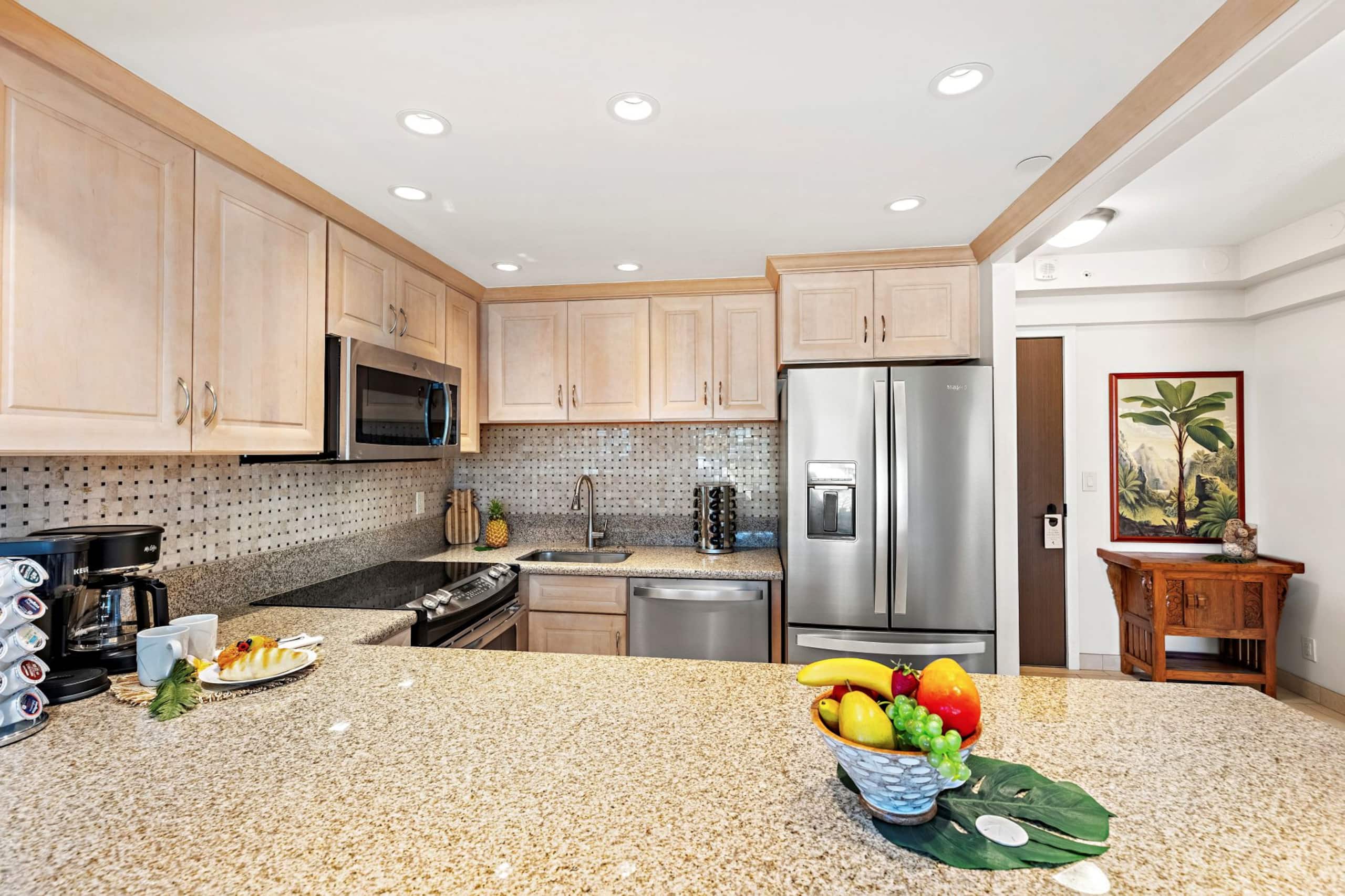 Condo in Lahaina · ★4.77 · 1 bedroom · 1 bed · 2 baths - Image 6