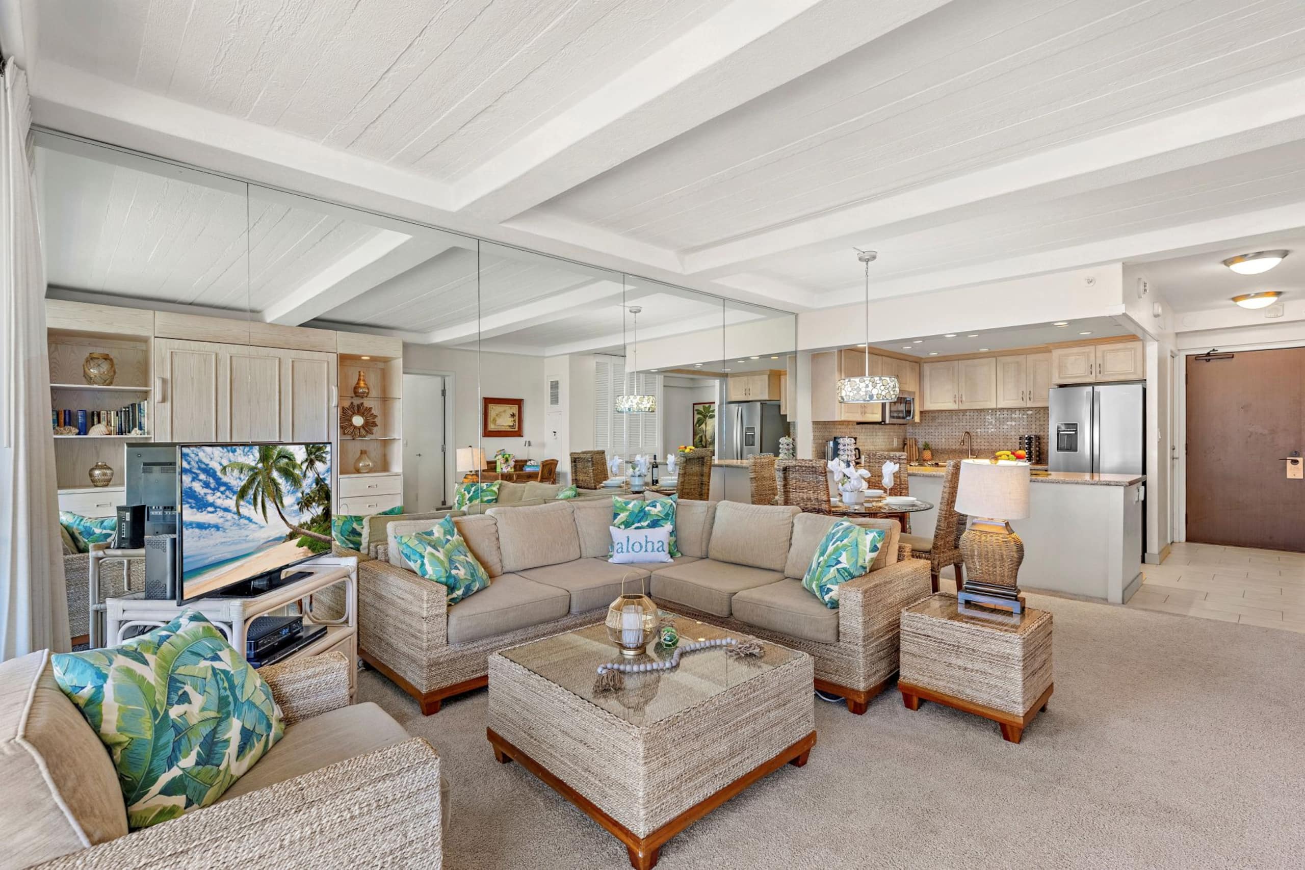 Condo in Lahaina · ★4.77 · 1 bedroom · 1 bed · 2 baths - Image 4