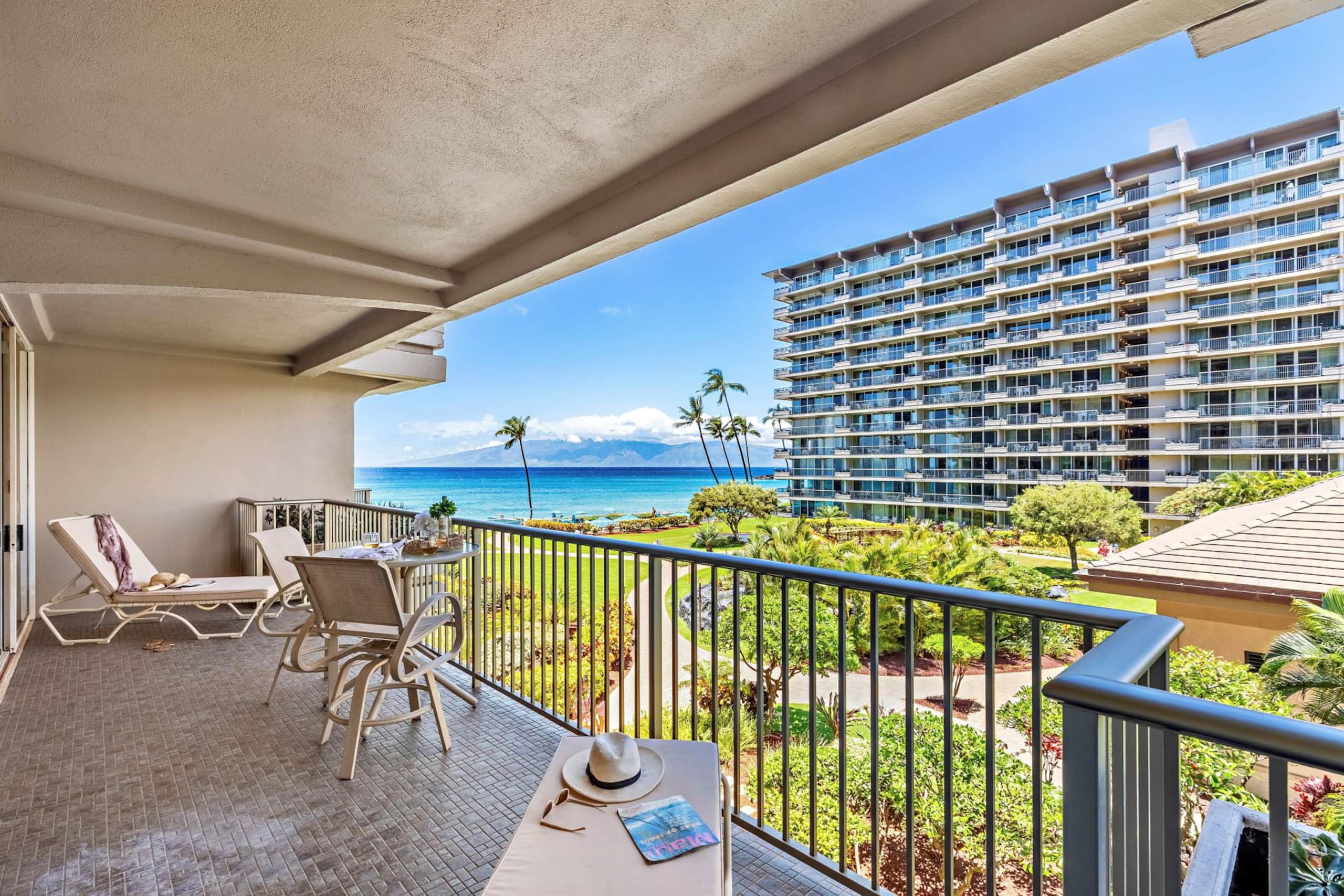 Condo in Lahaina · ★4.77 · 1 bedroom · 1 bed · 2 baths - Image 22