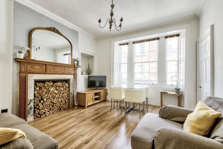 Rose Street - Watchmaker's Apartment - Edinburgh