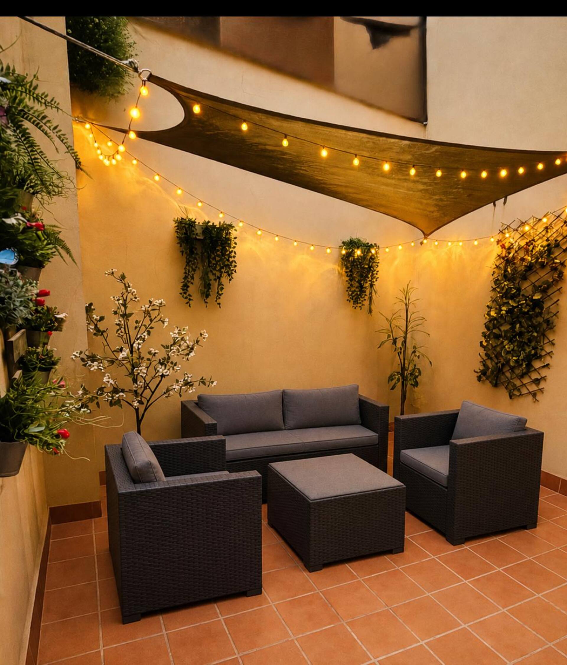 Jerez Intramuros · Private patio + parking