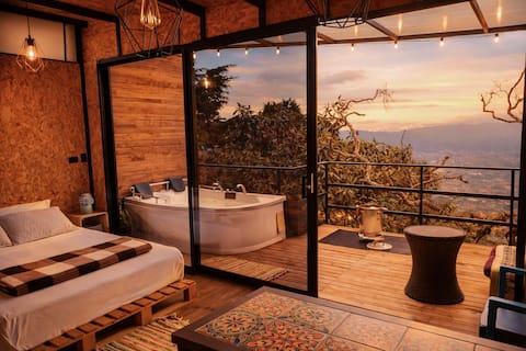 Private Jacuzzi + Dream View in San Cristobal