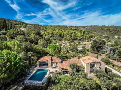 Gordes, most beautiful village of the world