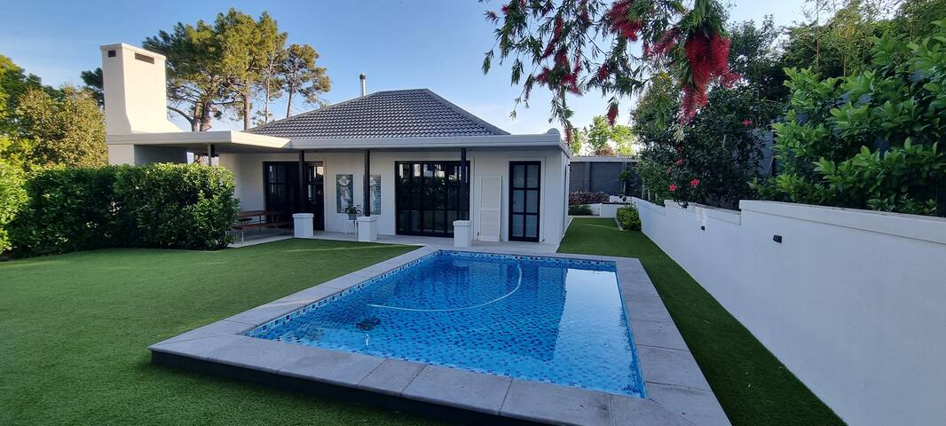 AGAPÉ Garden Rest gallery image 5