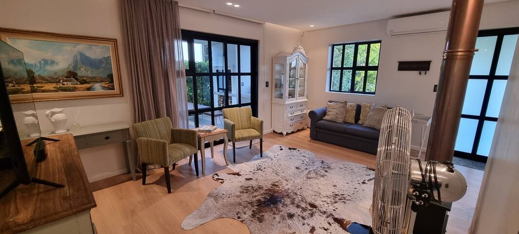 AGAPÉ Garden Rest gallery image 3