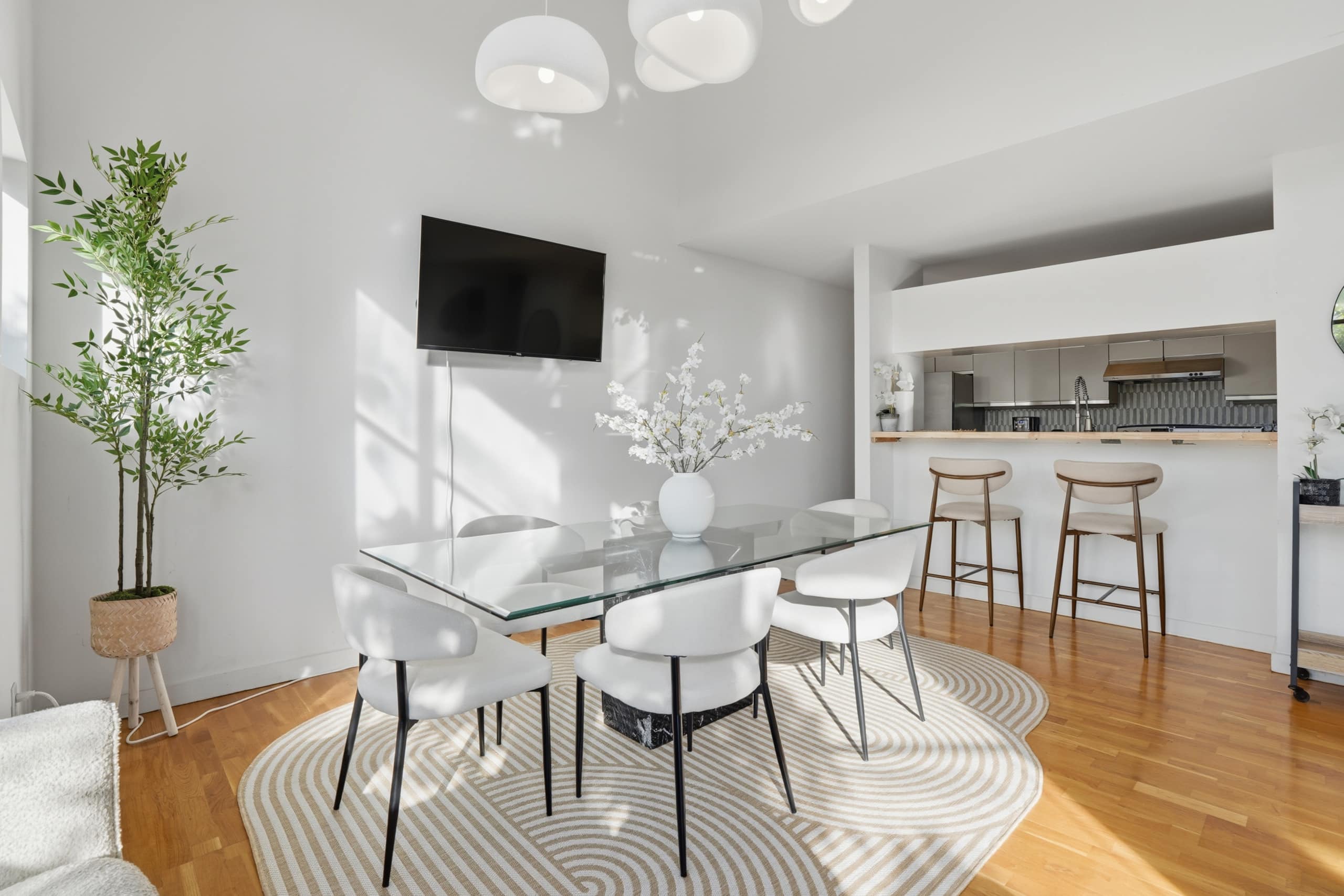 Condo in San Francisco · ★4.79 · 2 bedrooms · 3 beds · 1 bath - Image 20