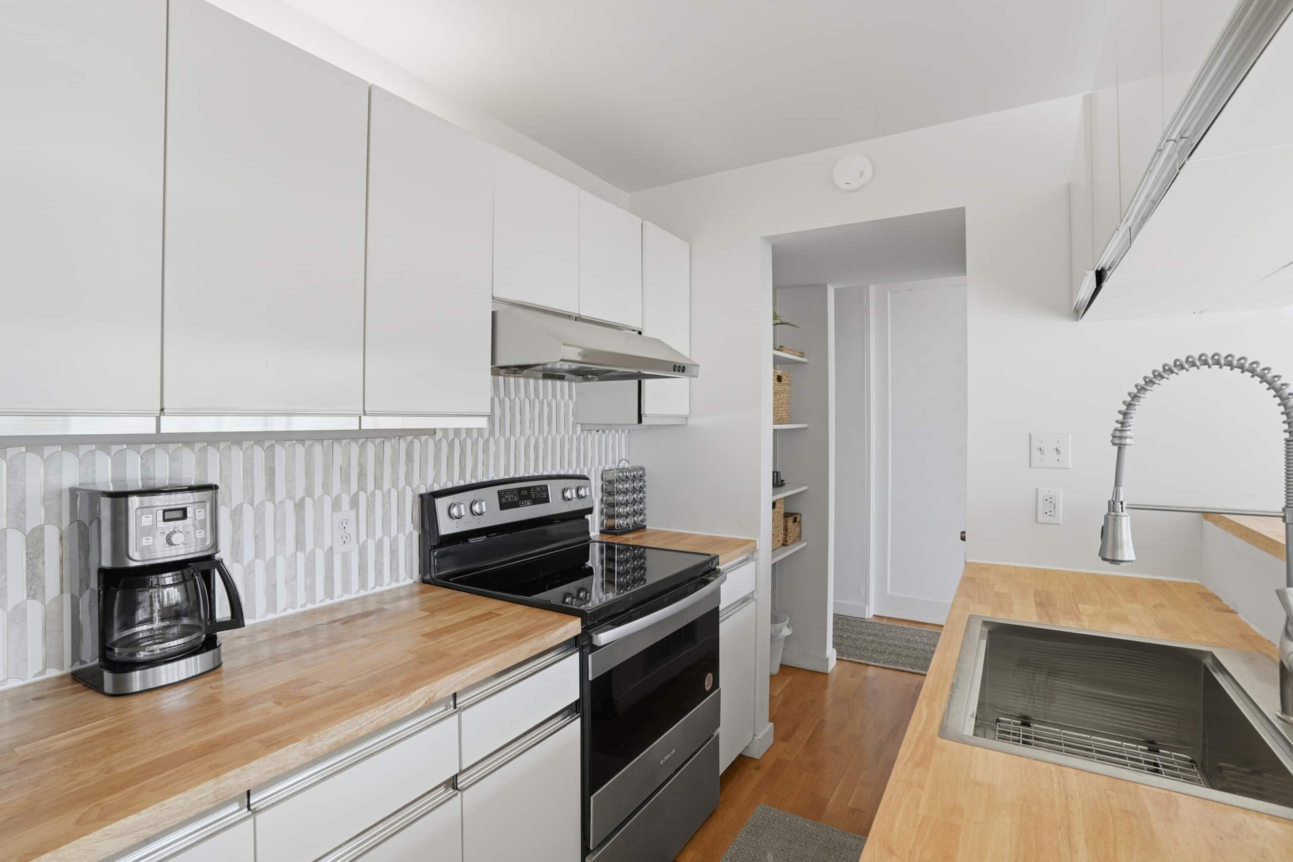 Condo in San Francisco · ★4.79 · 2 bedrooms · 3 beds · 1 bath - Image 17