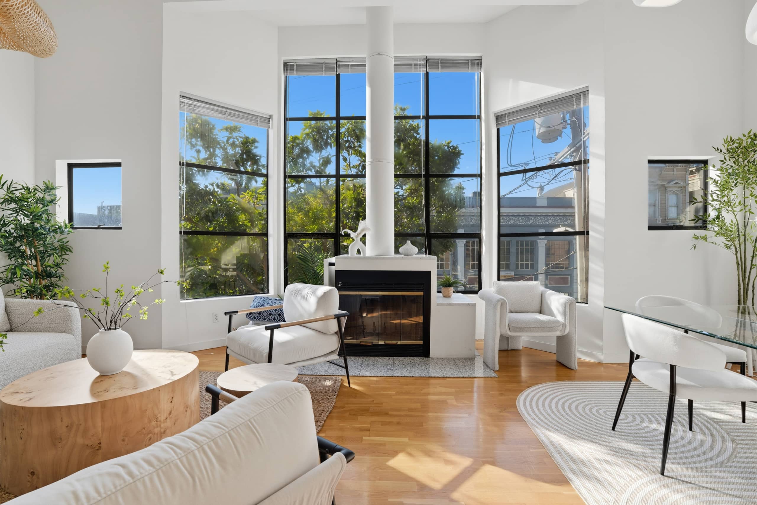 Condo in San Francisco · ★4.79 · 2 bedrooms · 3 beds · 1 bath - Image 4