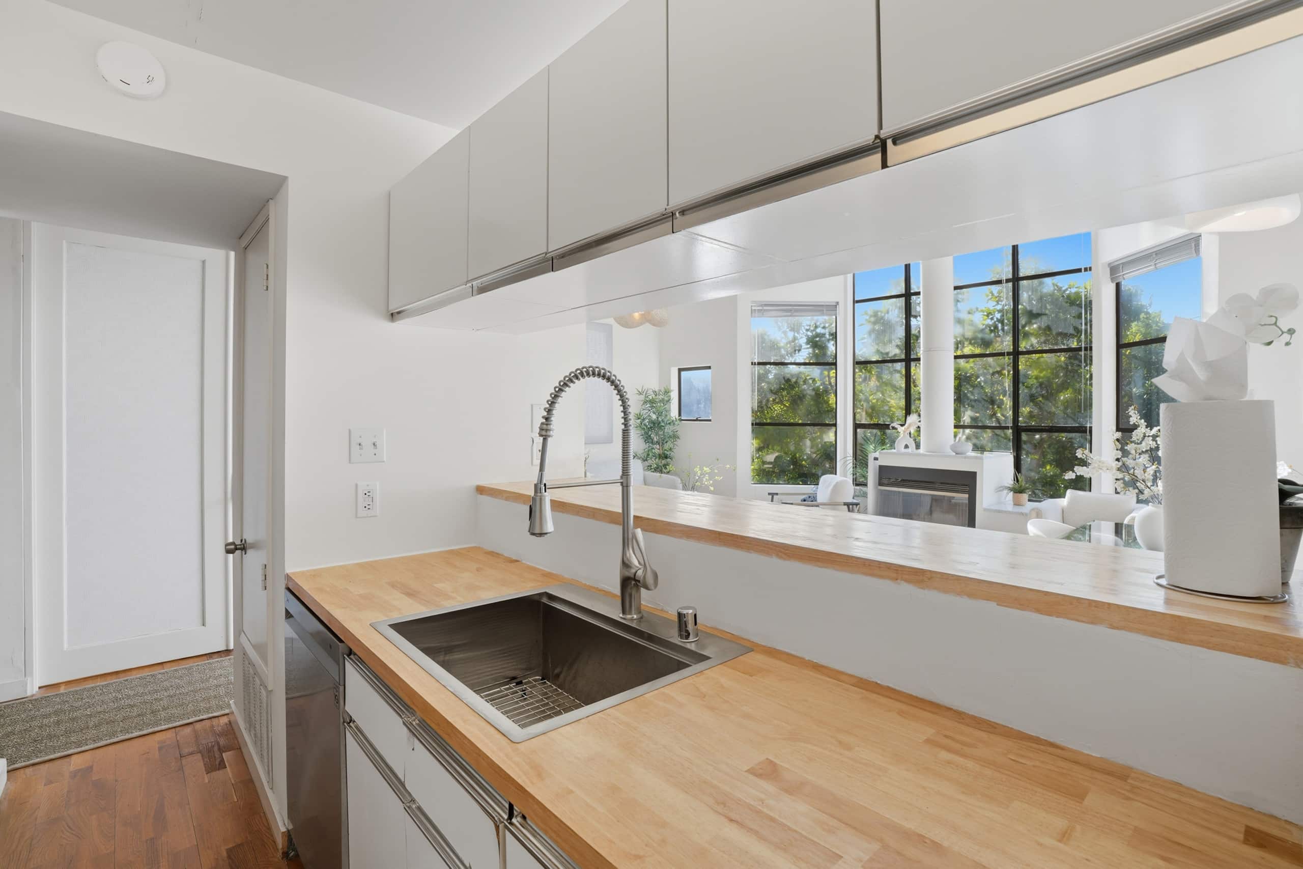 Condo in San Francisco · ★4.79 · 2 bedrooms · 3 beds · 1 bath - Image 18