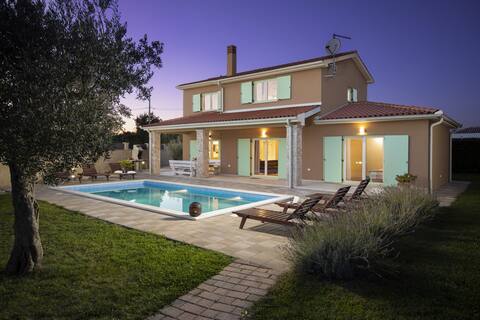 Villa Matea with private pool and barbecue