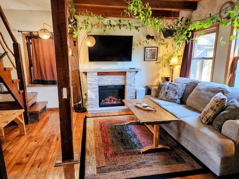 Naturalists' Retreat