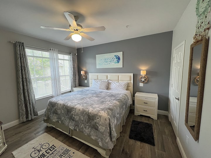 Newly Renovated Condo With
Artemano Inspired Style - Clearwater Beach, FL