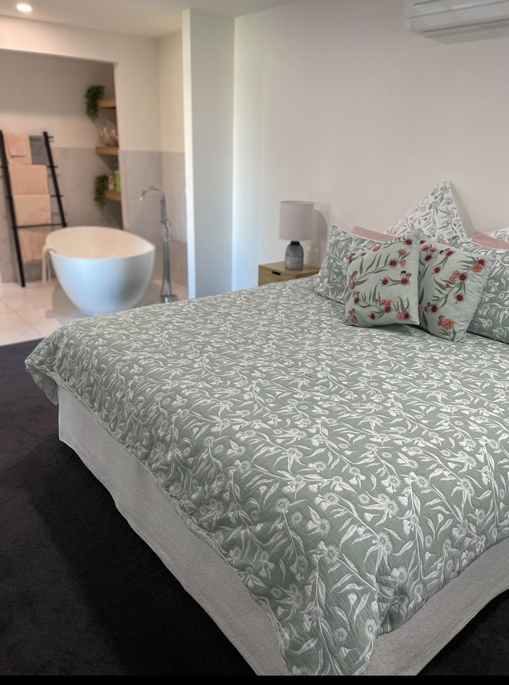 Versión de cama tamaño king (más popular).