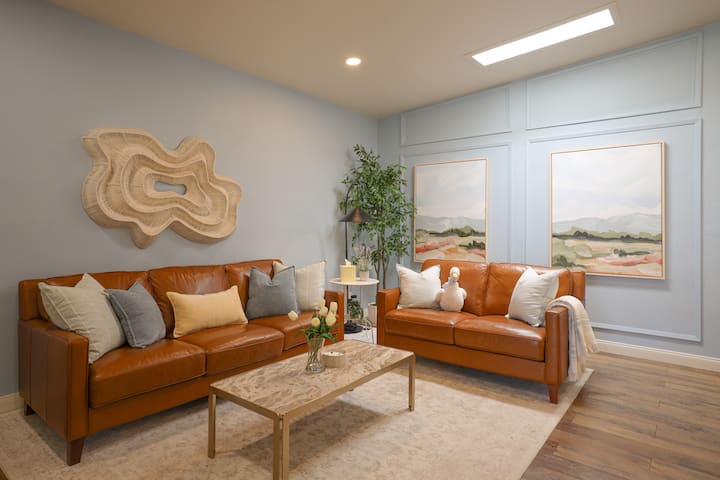 Chic And Cozy Home In North Orange County - 사이프러스