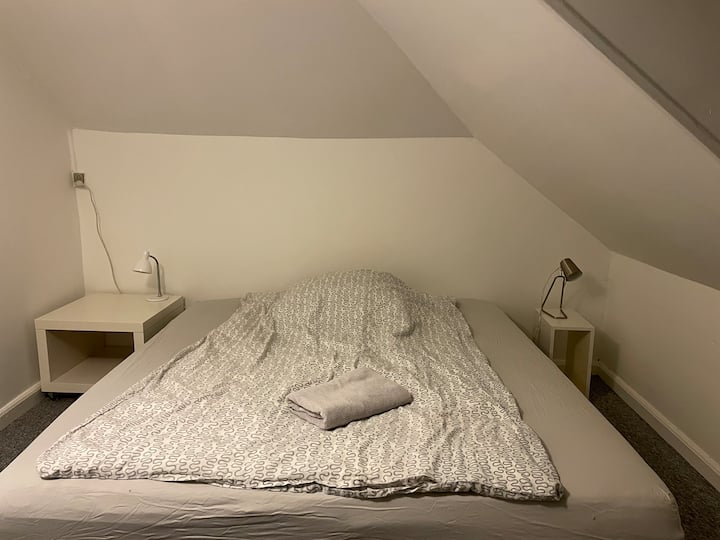 غرفة النوم 2