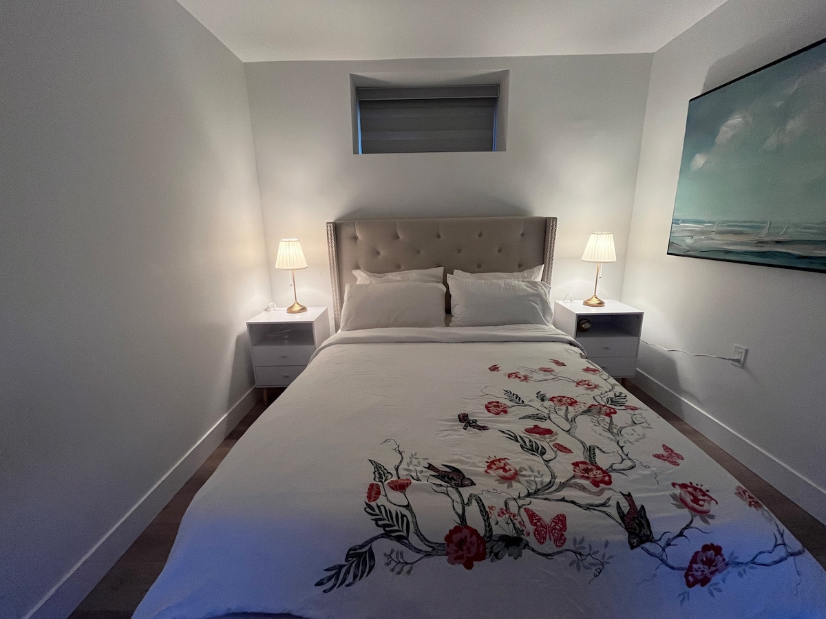 Spavaća soba s bračnim krevetom