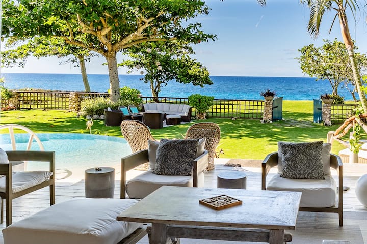 Luxurious Beach House with Chef and Butler Service