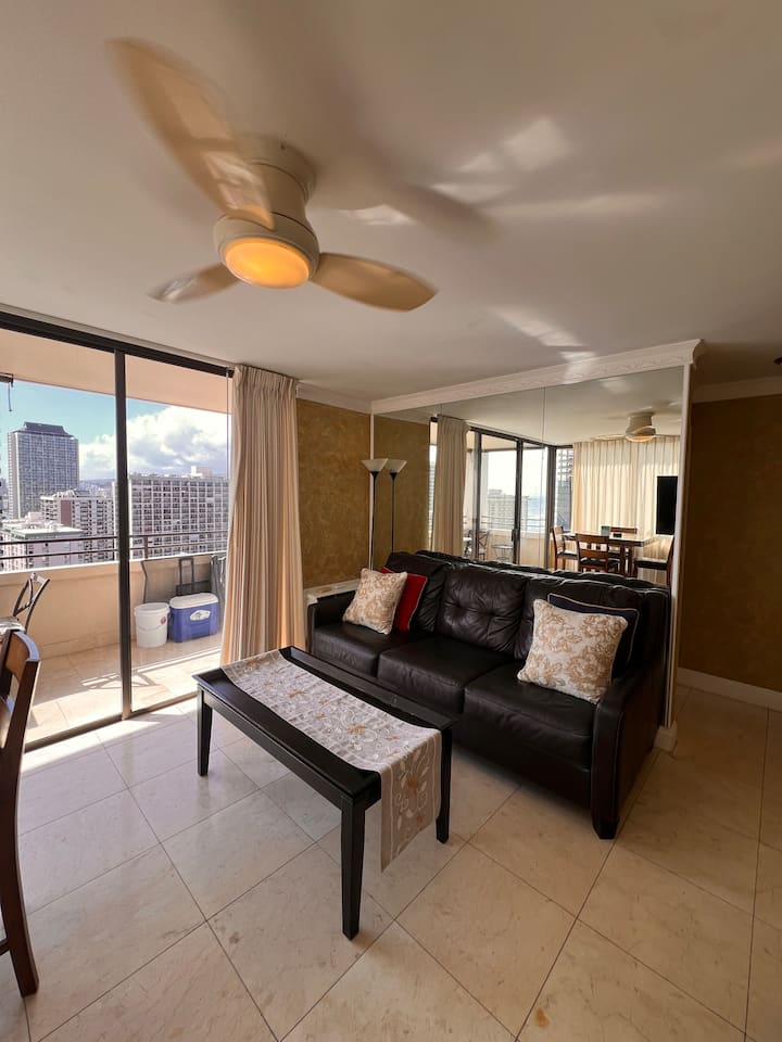 27 Fl Waikiki Ocean View W/ Free Parking - Honolulu, HI
