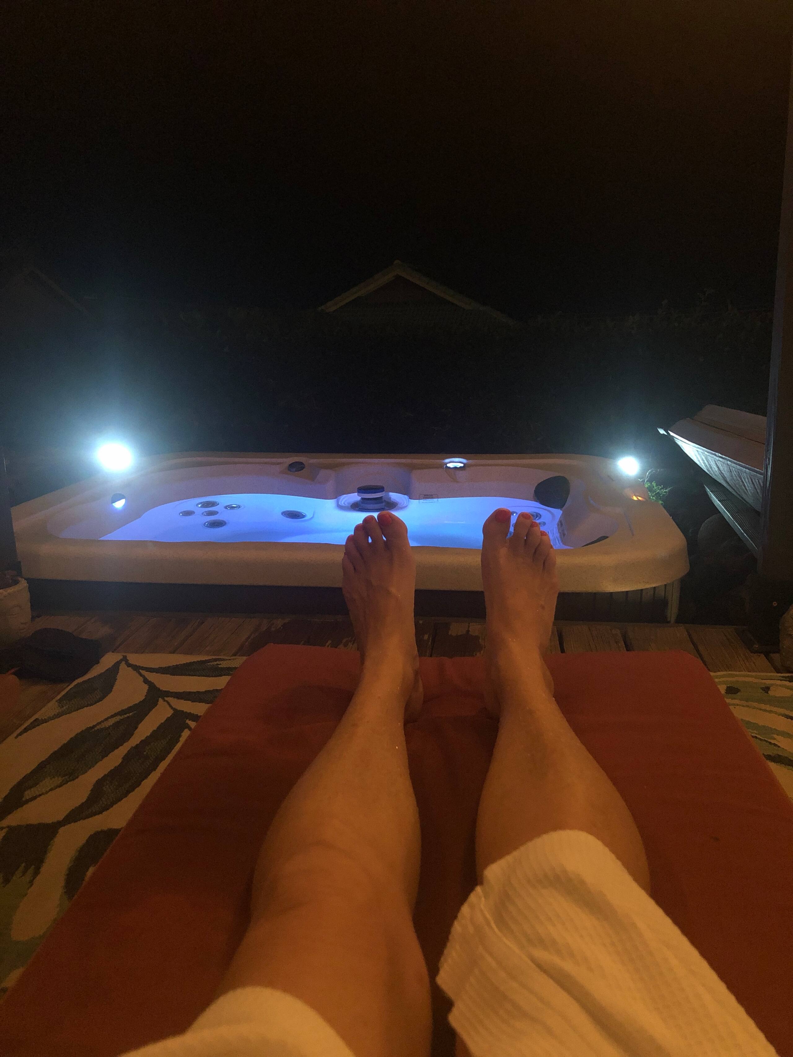 Boutique Suite/Banana Bread, Hot Tub and Sauna - Image 104