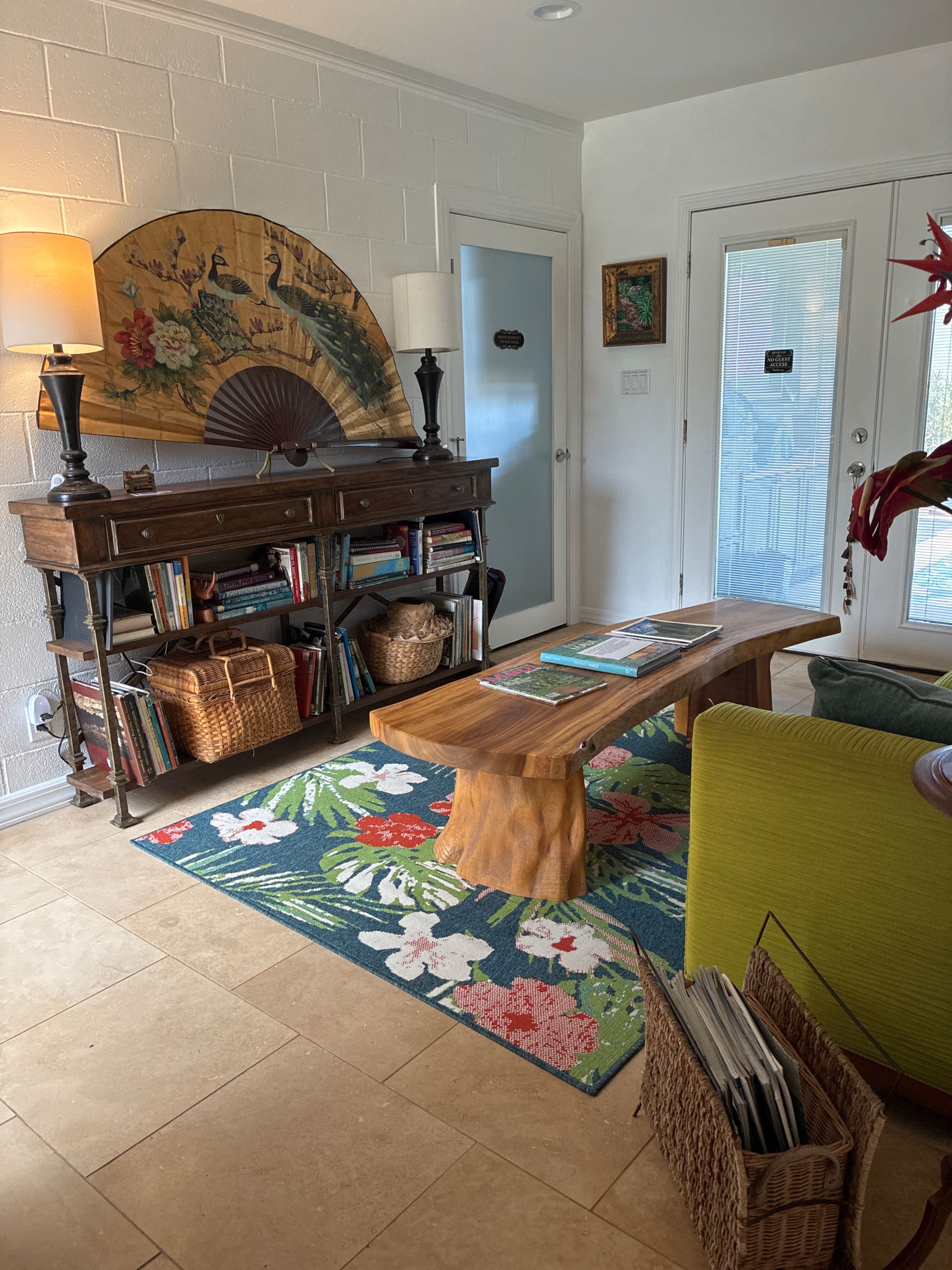 Boutique Suite/Banana Bread, Hot Tub and Sauna - Image 3