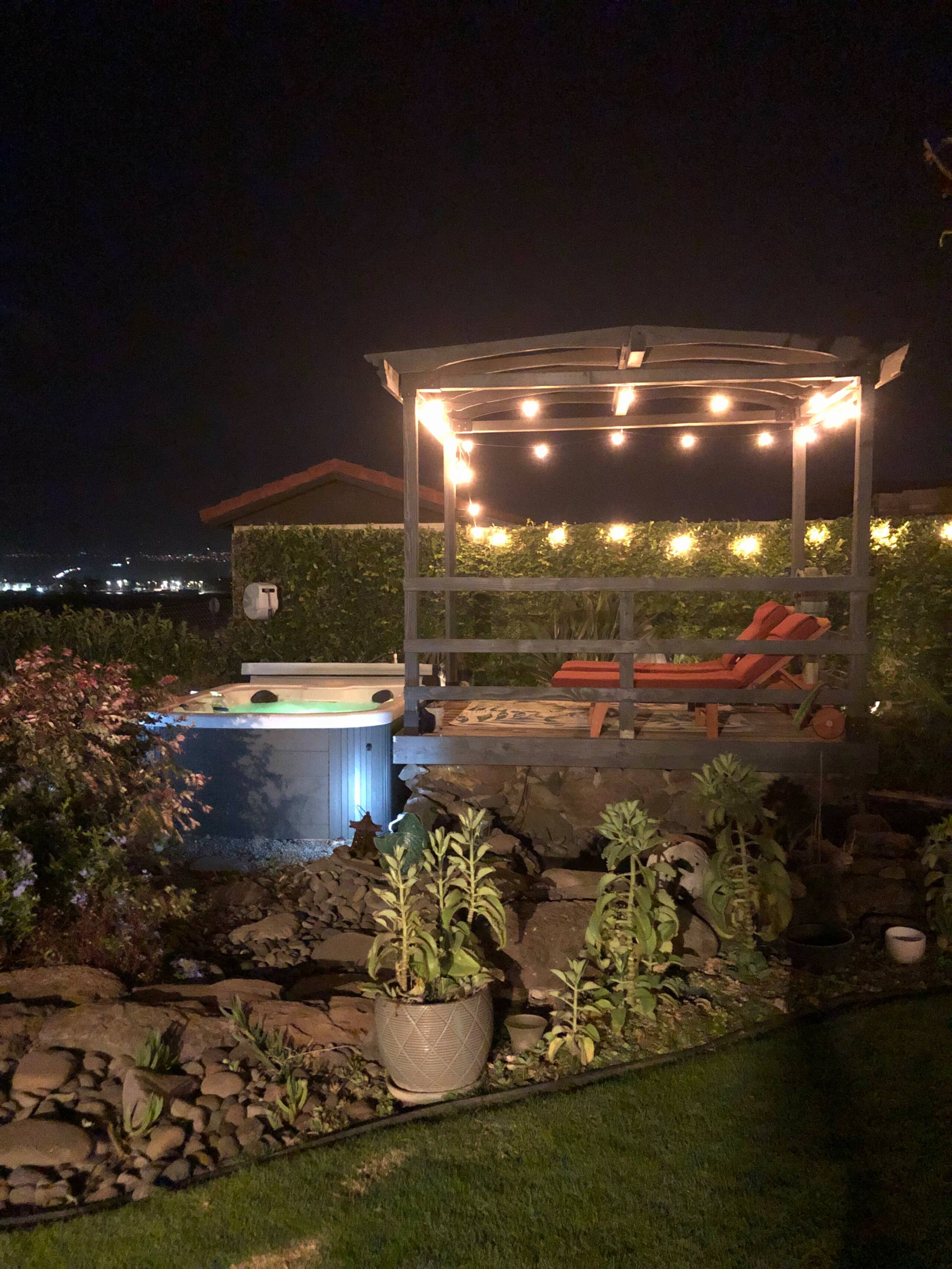 Boutique Suite/Banana Bread, Hot Tub and Sauna - Image 103