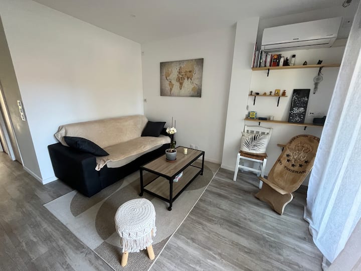 Appartement  4 Personnes Avec Rez De Jardin - Sanary-sur-Mer