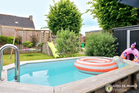 Beautiful home 15 minutes from the beaches, 12 adults